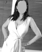 Mature Classy EscortTel 07831 817074